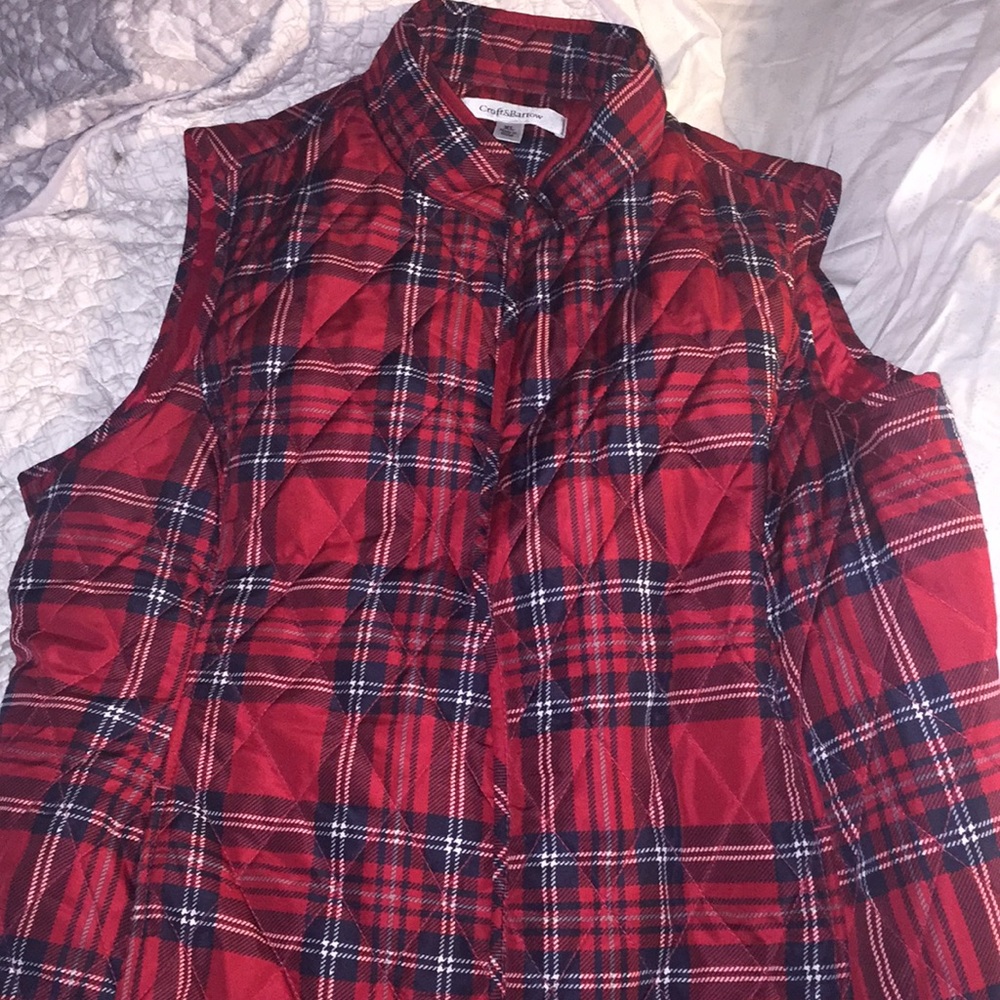 Women’s plaid vest!